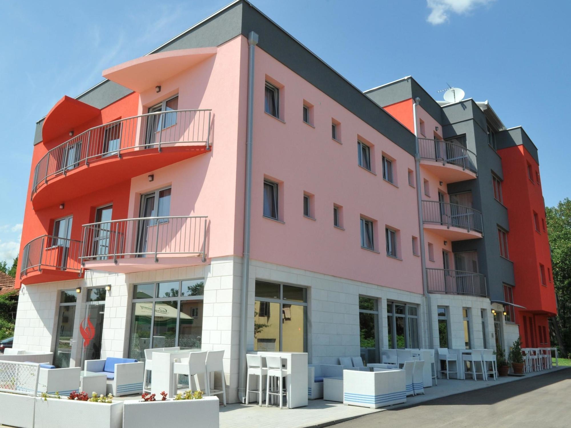 Hotel Ivona Medjugorje Exterior photo